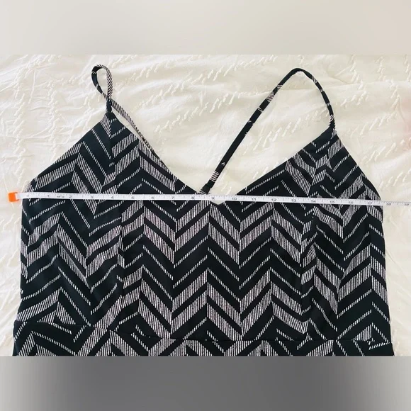 Forever 21 plus size 0X Black and White Chevron sundress Dress - Picture 8 of 9